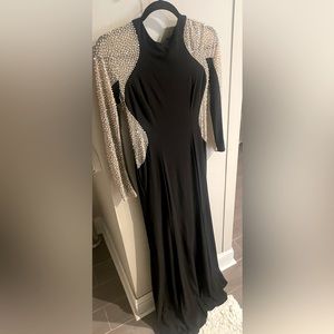 Xscape Woman’s Black Formal Floor Length Dress